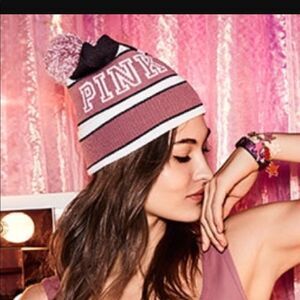 NEW!!VICTORIA SECRET BEANIE 